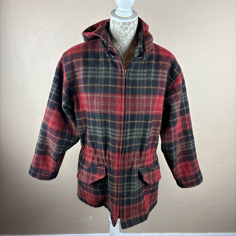 Vintage Woolrich Plaid Field Jacket Mackinaw Wool Coat Hooded Women’s size small